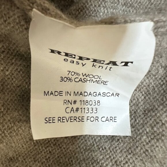 Repeat Cashmere knit sweater - Picture 9 of 10